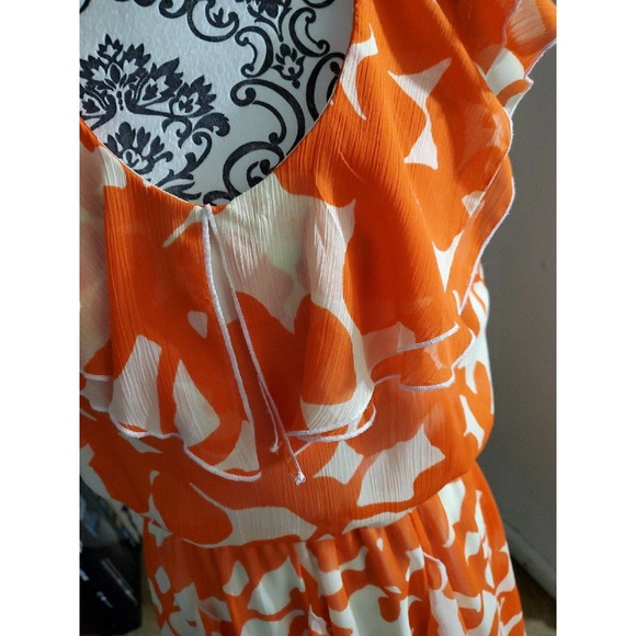 Fun and Airy orange and white knee-length dress - Picture 2 of 4